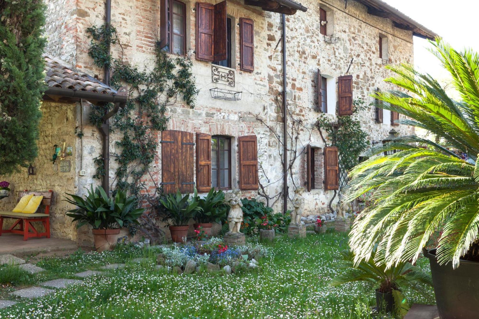 B&B La Casa Del Sole Manzano Exterior foto